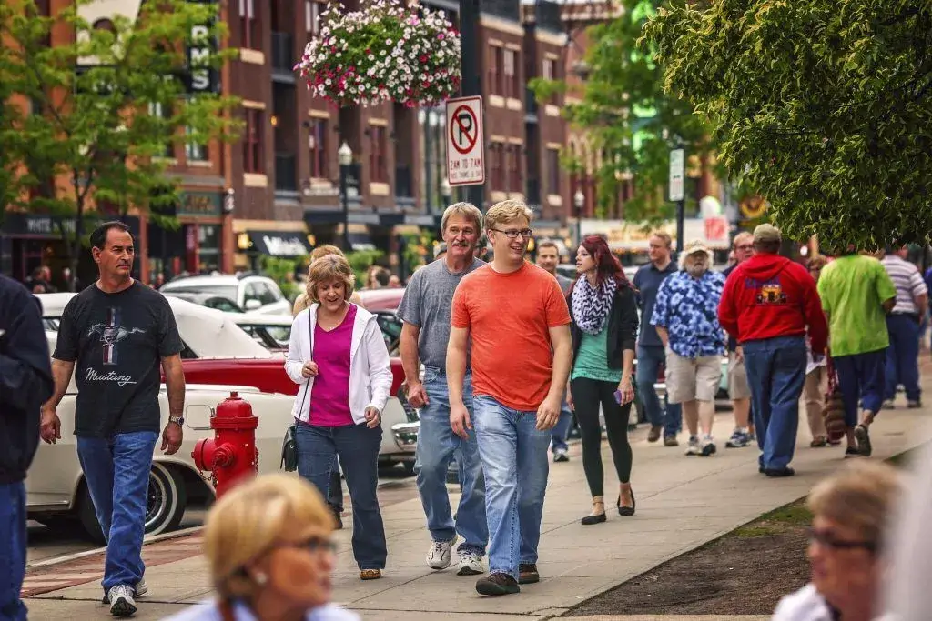 Cruisin-Broadway_Downtown - Kilbourne Group