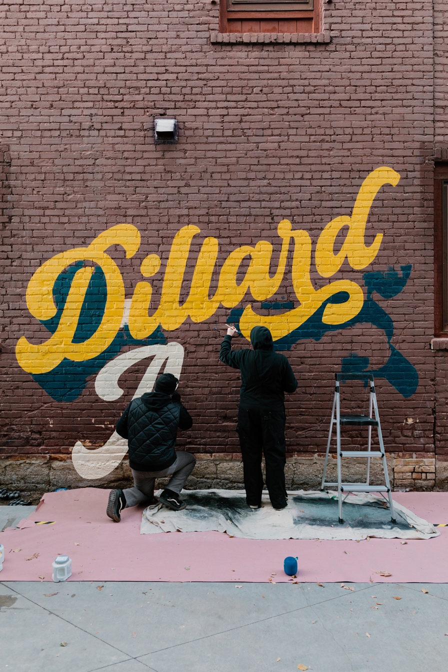 New Mural Welcomes You to Dillard Alley